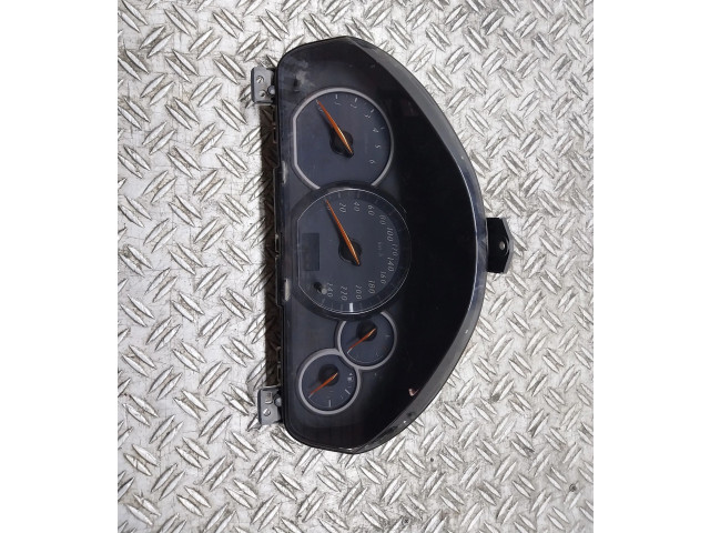 Панель приборов Mitsubishi Grandis