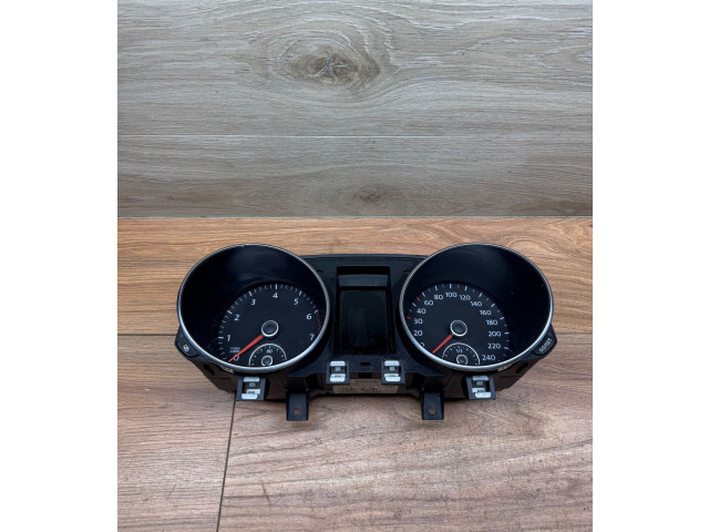 Панель приборов 5K0920870D, VDD02428 Volkswagen Golf VI