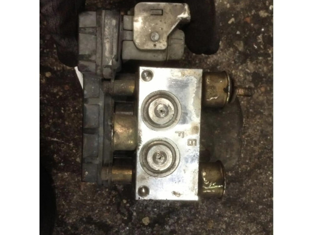 Блок АБС Mazda MPV II LW 1999-2007 года