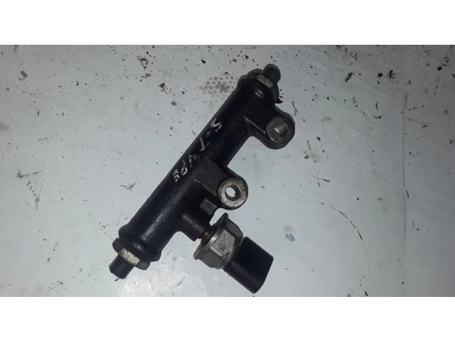 Магистральная трубка топлива