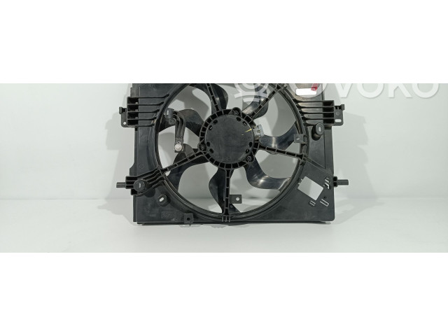 Электрический вентилятор радиаторов 214813070R   Dacia Sandero III   