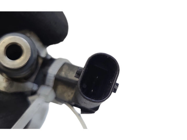 Vstřikovač 03F906036B Seat Ibiza IV (6J,6P) CBZB