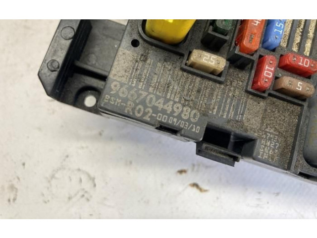 Pojistková skříňka 9667044980, 9807028580 Peugeot RCZ 2010