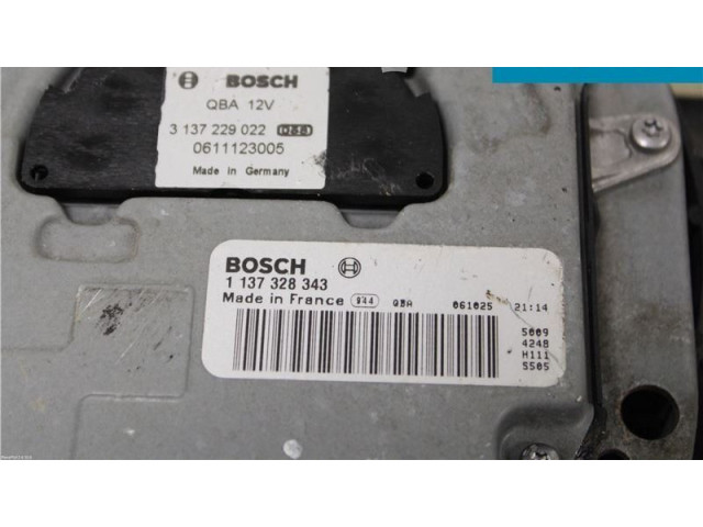 Электрический вентилятор радиаторов  30749760   Volvo V70 