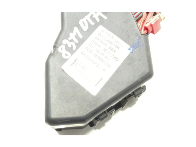 Pojistková skříňka Řídící jednotka BSM 8D1941824 Audi A6 S6 C6 4F 2005