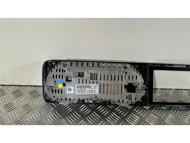 Přístrojová deska Mercedes-Benz E W213 2018 A2139000309