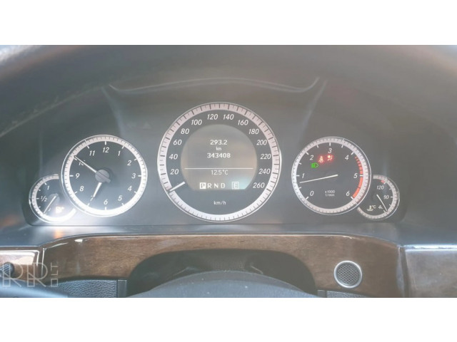 Přístrojová deska Mercedes-Benz E W212 2011 A2C53279093, A2C30473300