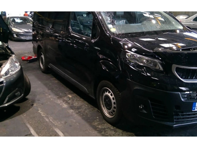 Блок управления климат-контролем    Peugeot Traveller