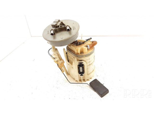 Насос топлива (в топливном баке)