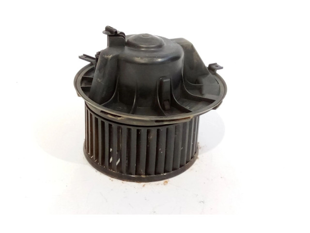 Вентилятор печки 1K1819015E Volkswagen Caddy