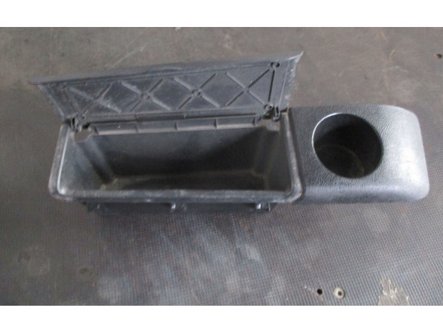 Блок предохранителей     Ford S-MAX    