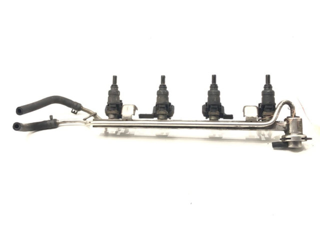 Топливная рампа 06A133317E   Audi A3 S3 8L  