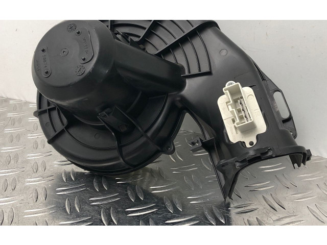 Вентилятор печки    13124703   Opel Meriva A