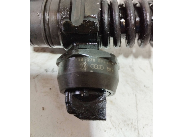 Комплект форсунок 038130073BN, 038130073BL Skoda Octavia Mk2 (1Z) BLS