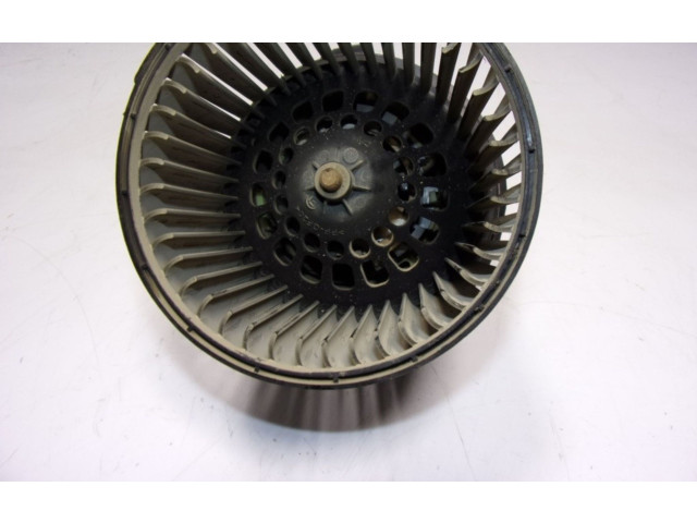 Вентилятор печки 272102798R Dacia Duster