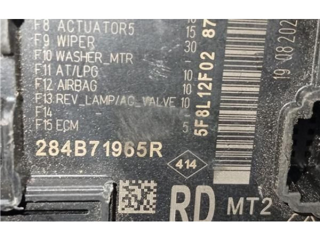 Блок предохранителей  284B71965R, H4DE470   Dacia Sandero III    