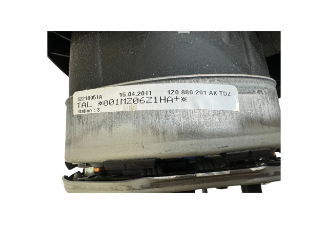 Подушка безопасности водителя 1Z0880201AK, 62218051A Skoda Yeti (5L)