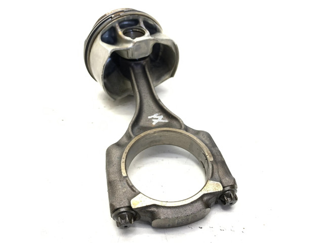 Píst 7647339 BMW 7 F01 F02 F03 F04 pro benzínový motor 4.4 N63 B44 B