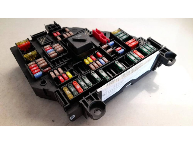 Pojistková skříňka 923442301 BMW 5 GT F07 2011