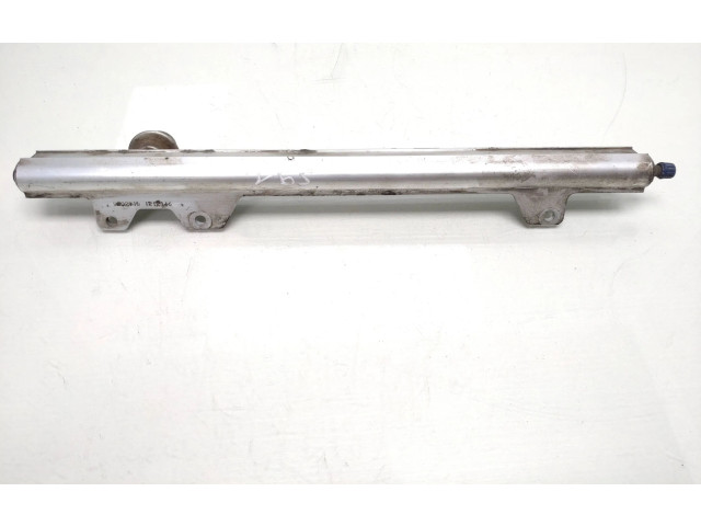 Топливная рампа 9202710, 1212146 Volvo XC70 для двигателя B 5244 T3