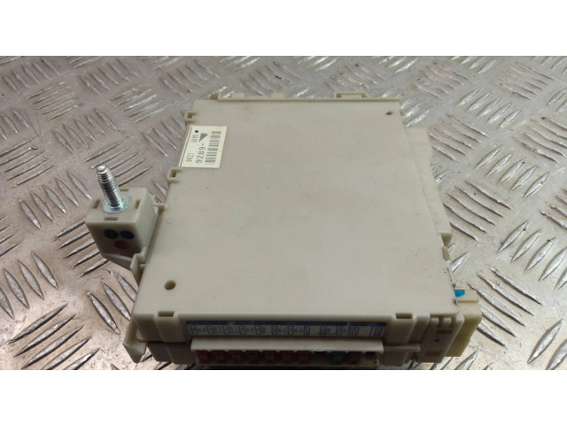 Блок предохранителей 82670-30230   Lexus GS 300 350 430 450H    