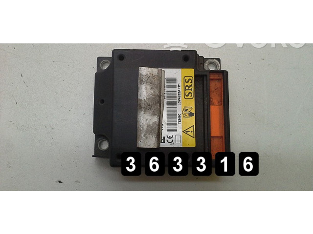 Блок управления двигателя 9656888880   Citroen C2