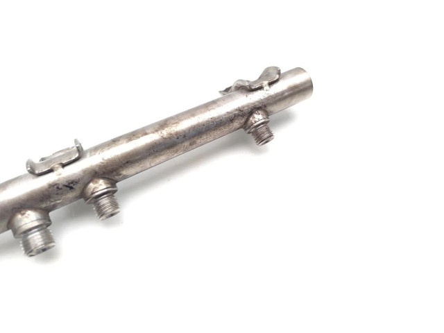 Топливная рампа 7537319   BMW 3 E90 E91   для двигателя N43B20A