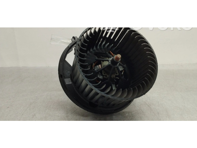 Вентилятор печки 1K1820015L, N998923D Audi Q3 8U