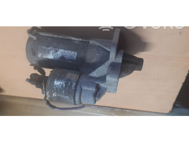 Стартер 233003329R Dacia Duster