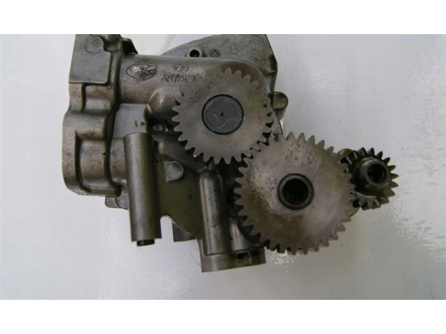 Čerpadlo oleje 057115105S   Audi A8 S8 D4 4H   