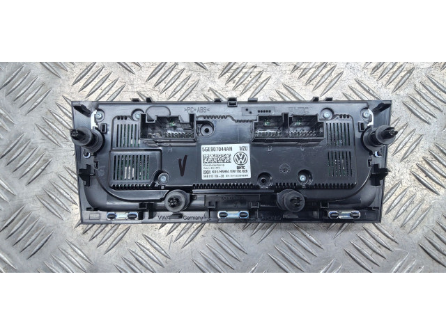 Дисплей 5GE907044AN Volkswagen e-Golf