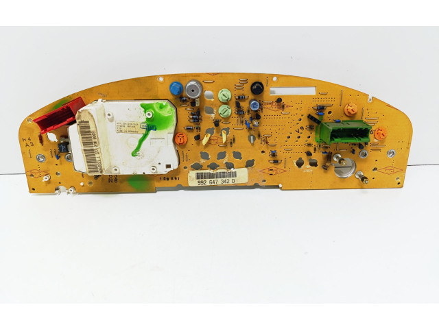 Панель приборов    Audi A6 S6 C4 4A       