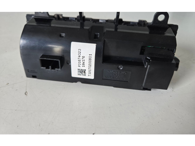 Блок управления климат-контролем P31674023 Volvo XC90