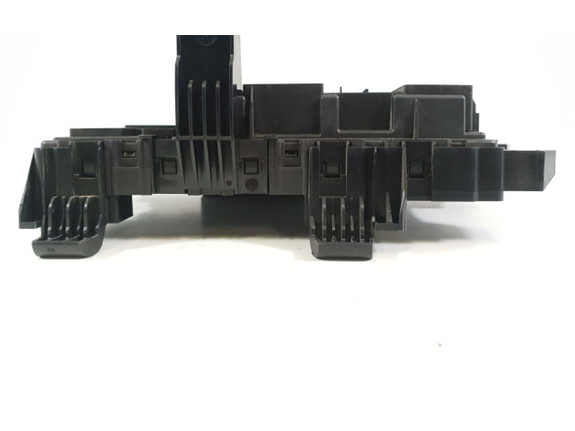 Блок предохранителей JU5T-15604   Ford F150    