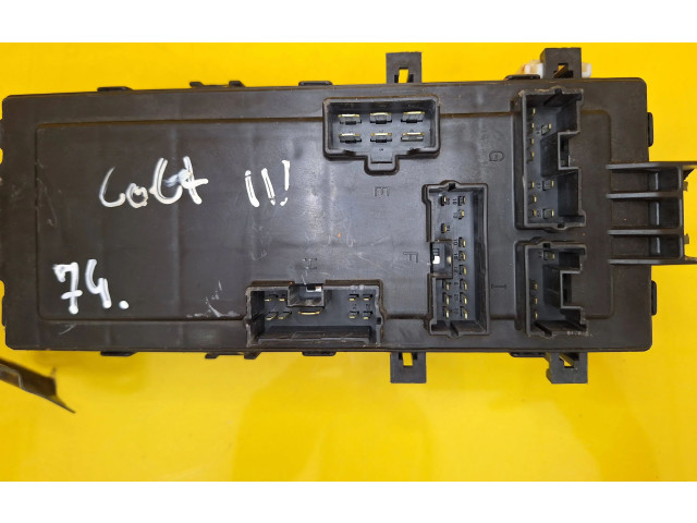 Блок предохранителей Mitsubishi Colt