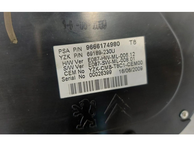Přístrojová deska Peugeot 3008 I 2009 9666174980