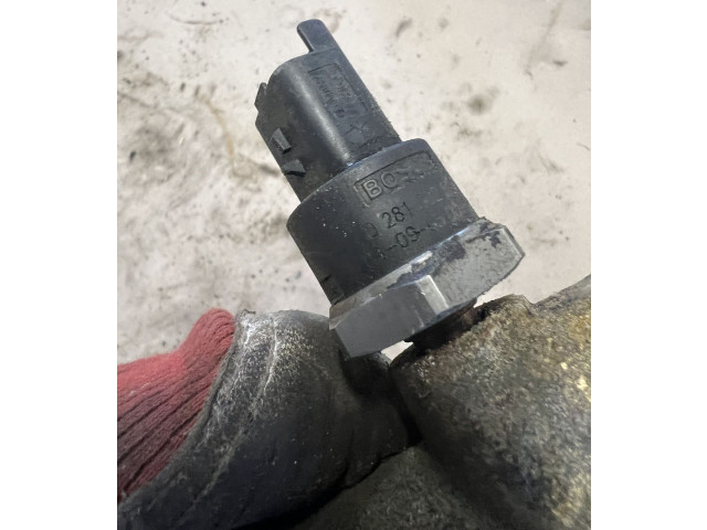 Vstřikovací lišta 0281002592, 0445214017   Peugeot 607     