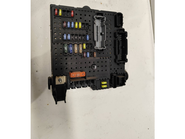 Блок предохранителей 30728512, 00006299350   Volvo XC90    