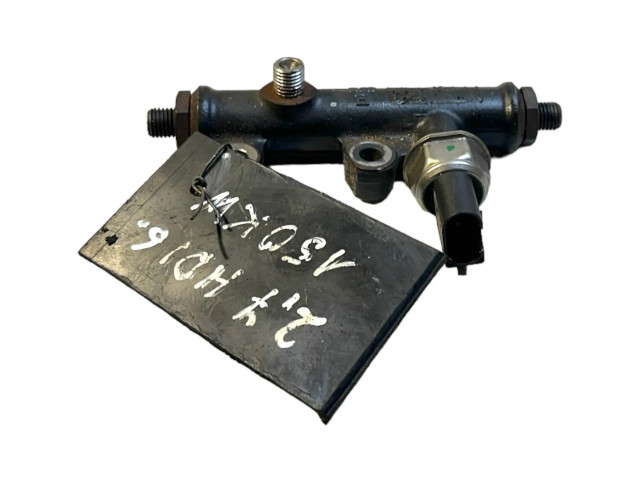 Топливная рампа Jaguar S-Type 2.7