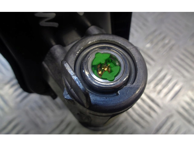 Подушка безопасности водителя    Opel Meriva A