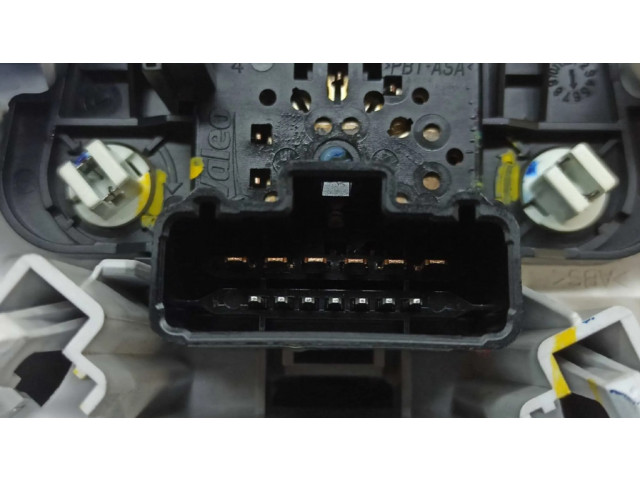 Блок управления климат-контролем 275106734R, T1019674J Dacia Logan II