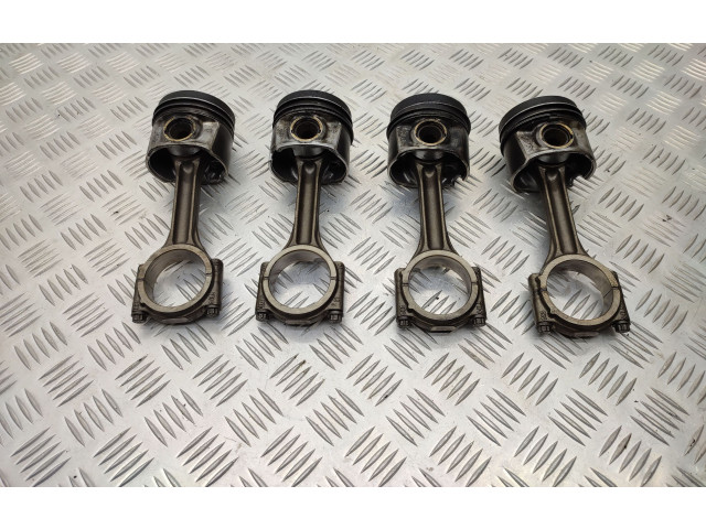  Поршень с шатуном Cxx ckf  Skoda Octavia Mk3 (5E)  