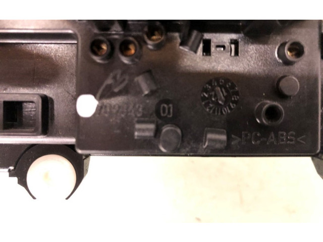 Блок управления климат-контролем 78984301, 78984301 Volkswagen Caddy