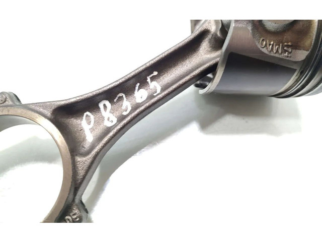  Поршень с шатуном    Volkswagen Golf Cross  