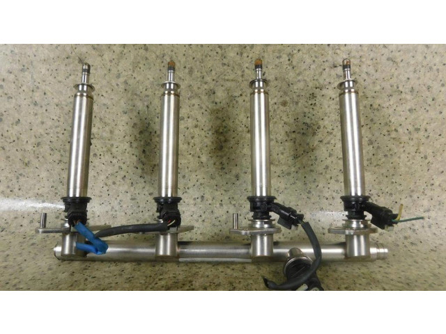 Vstřikovač A2740703800 Mercedes-Benz SLC R172 pro benzínový motor 1.6