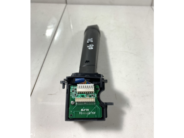 Ручка стеклоочистителей 30768101 Volvo XC90