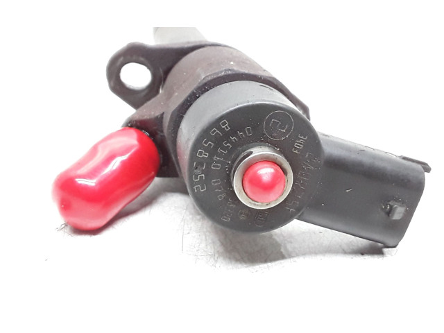 Форсунка 0445110078, 8658352    Volvo S80   