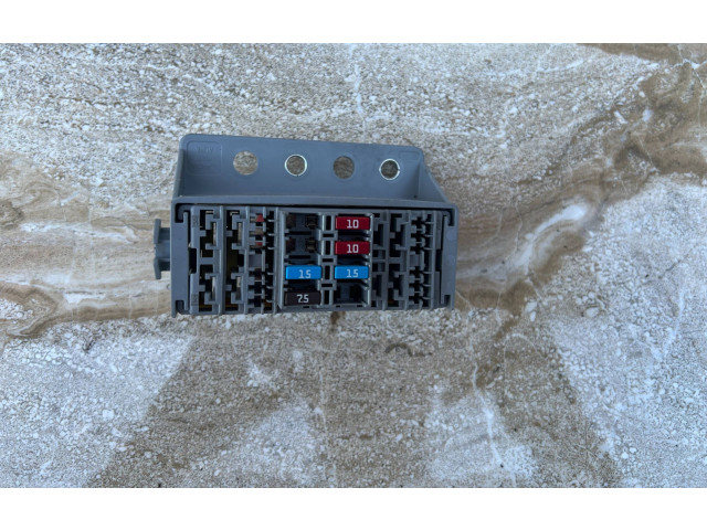 Блок предохранителей 51826019 Maserati Levante