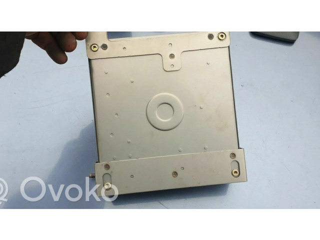 Řídící jednotka E2T81671M, Z50918881B Mazda 323 F 1996