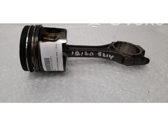 Píst Seat Ibiza IV (6J,6P)